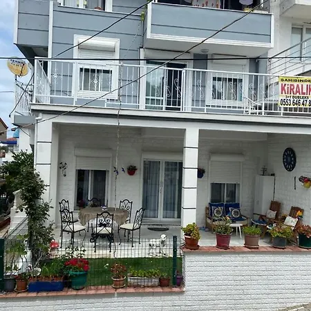 Cesme' Ayayorgiye 5 Dakika Uzaklikta Villa Çeşme