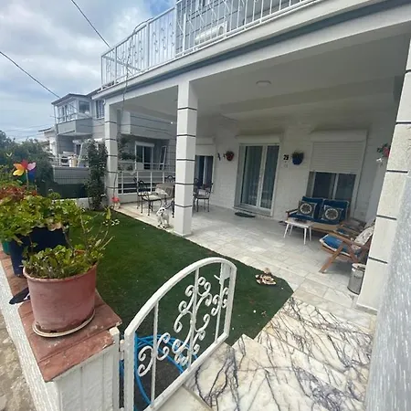 Cesme' Ayayorgiye 5 Dakika Uzaklikta Çeşme