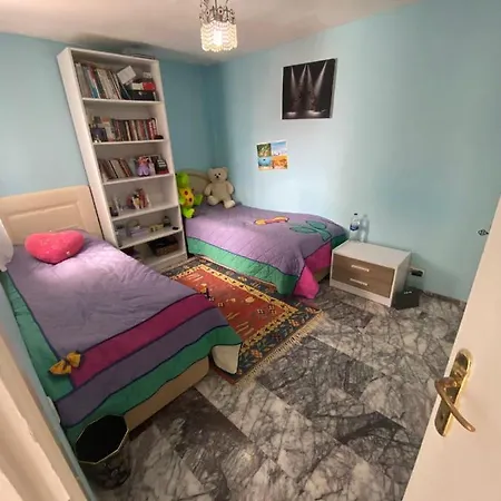 Cesme' Ayayorgiye 5 Dakika Uzaklikta Villa *